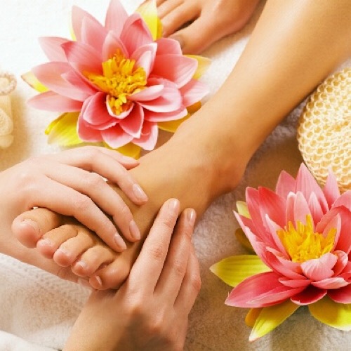 MAICAS NAILS AND SPA - pedicure